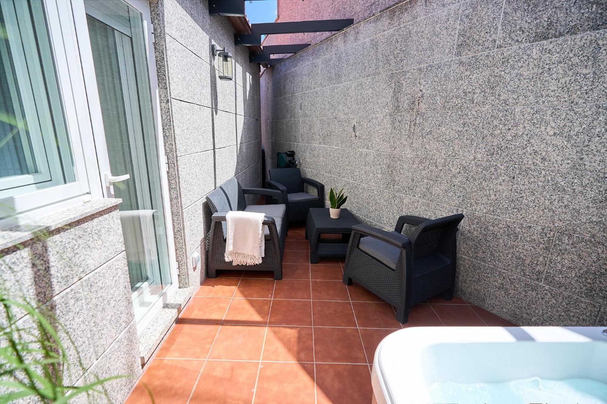Apartamento Sanmartino Con Jacuzzi Tui Ngoại thất bức ảnh